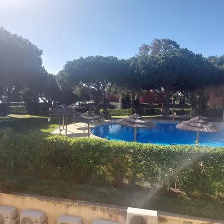 Casa de Férias Moradia B - 200m Da Da Oura - Leste *