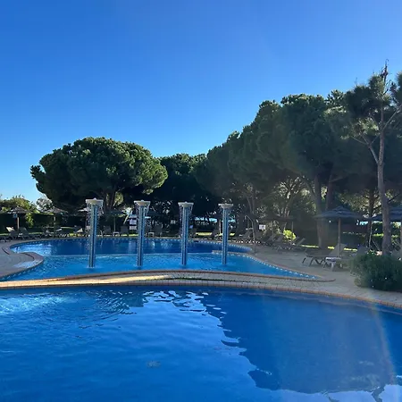 Moradia B - 200m Da Da Oura - Leste 別荘