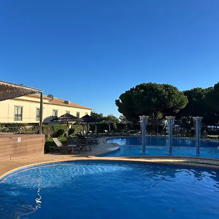 別荘 Moradia B - 200m Da Da Oura - Leste *