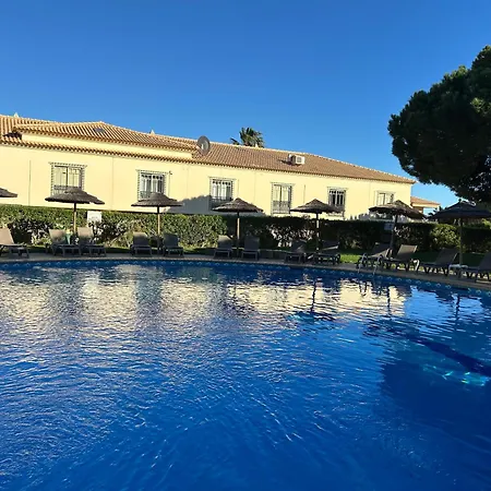 Moradia B - 200m Da Da Oura - Leste 別荘 アルブフェイラ