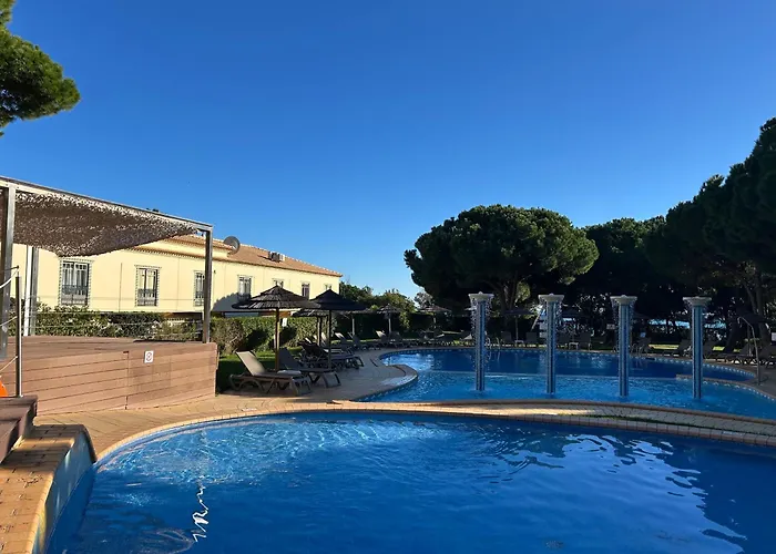 別荘 Moradia B - 200m Da Da Oura - Leste *