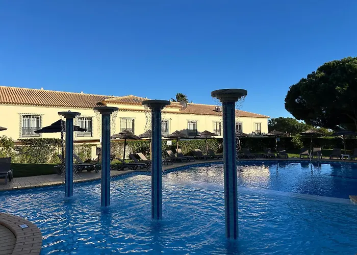 Moradia B - 200m Da Da Oura - Leste 別荘 アルブフェイラ