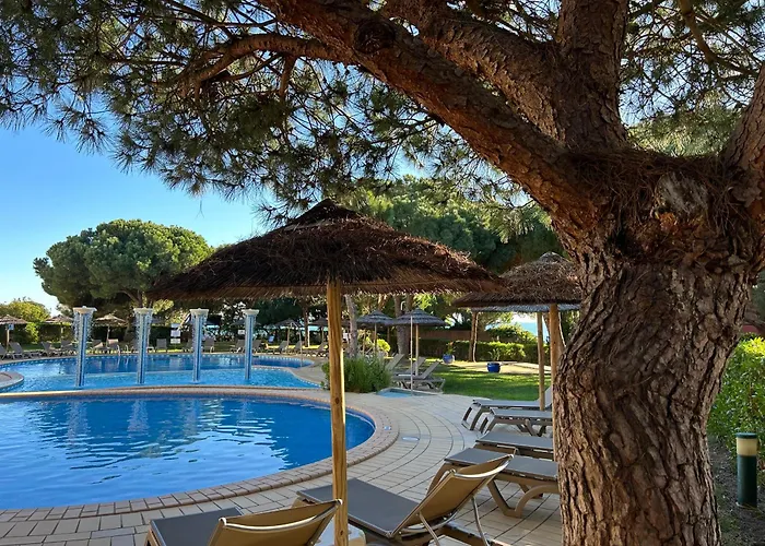 Moradia B - 200m Da Da Oura - Leste 別荘