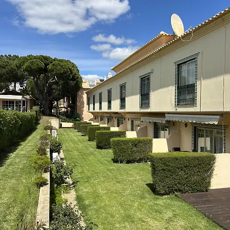 Дом отдыха Moradia B - 200M Da Praia Da Oura - Leste *